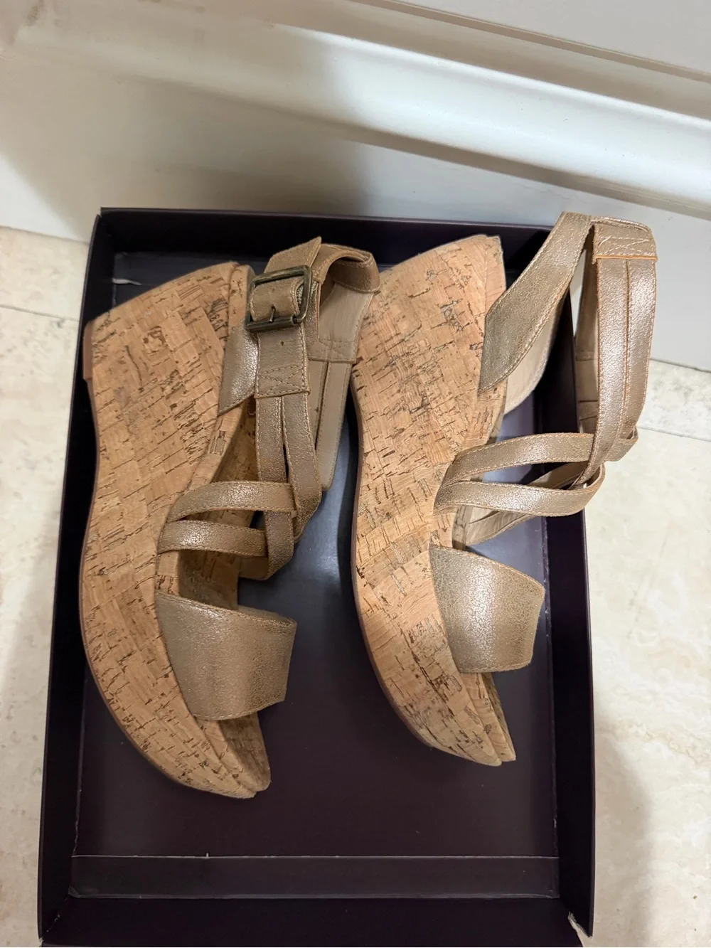 Johnston & Murphy Metallic Gold Cork Wedge Sandal size 8